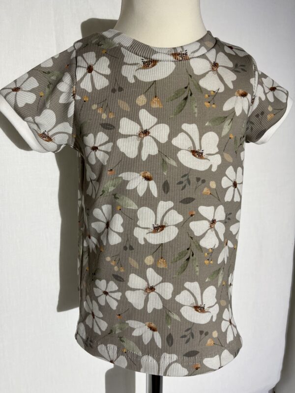 Rib-Shirt Kurzarm «Flowers» Grösse 104
