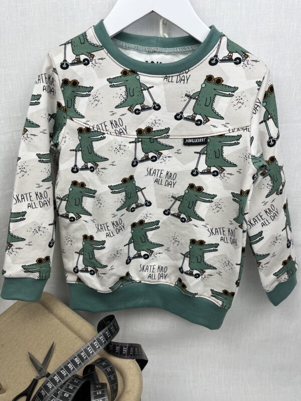 Pullover «Pullover mit Teilung - Skateboard Krocko» Grösse 104