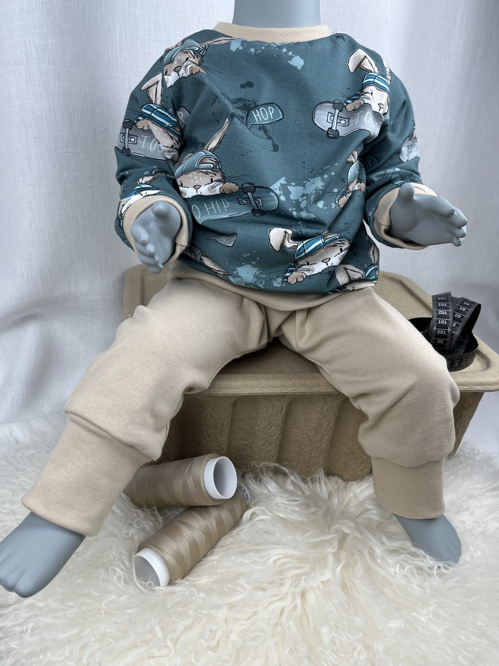 Set «Kuschelanzug - Hase HIP HOP» Grösse 80
