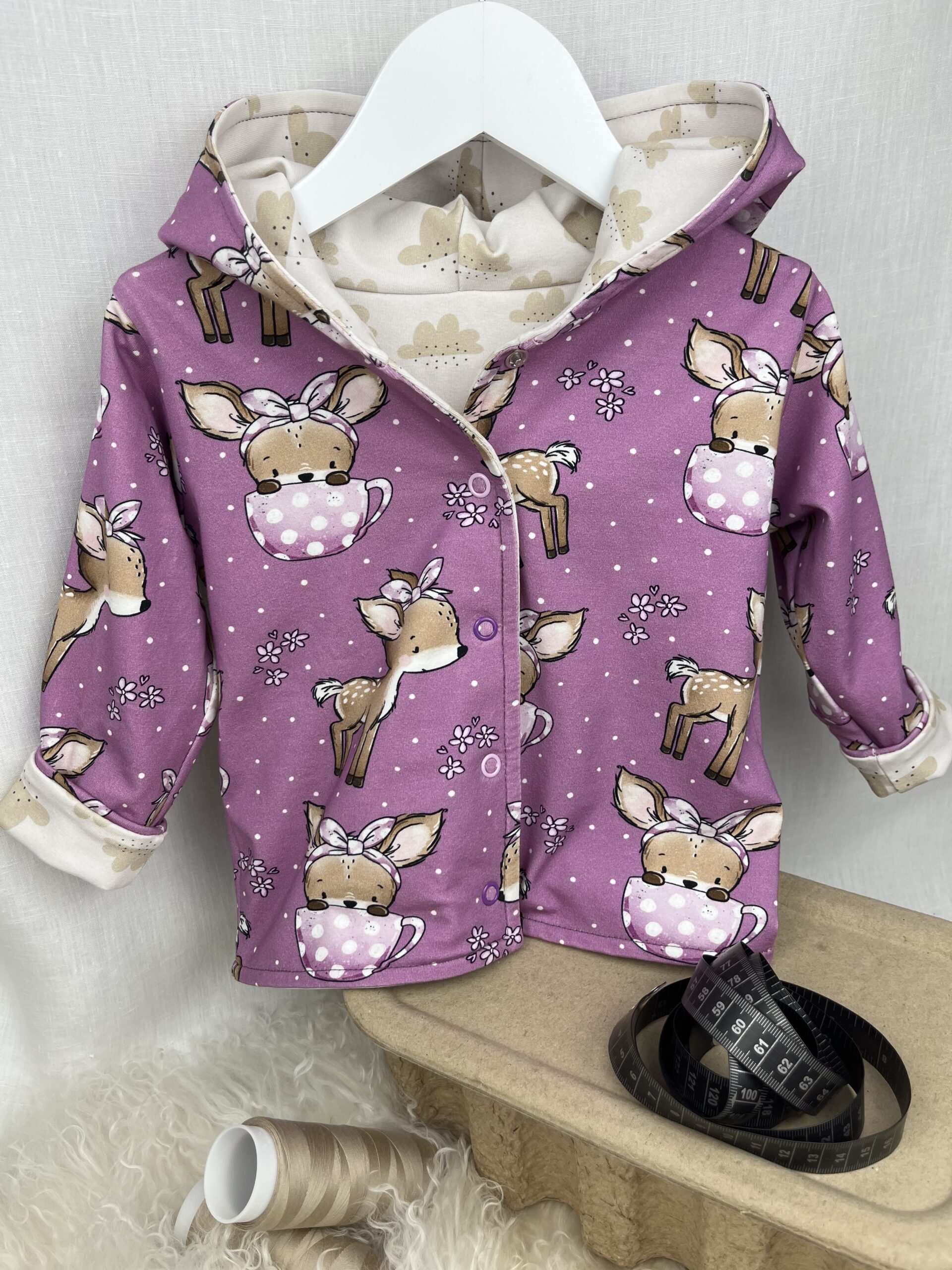 Jacke «Wende-Jerseyjacke mit Kapuze - Rehlina Lila» Grösse 86